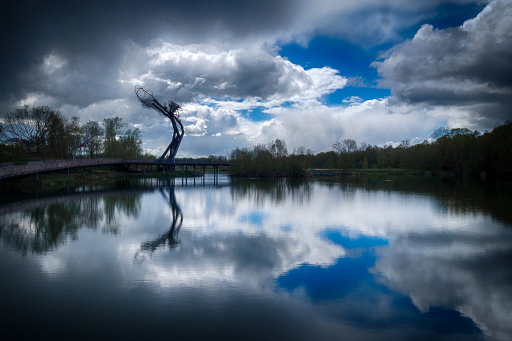 Tomorrowland bridge